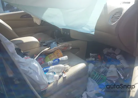 2017 Nissan Pathfinder Platinum из США, поврежденный, VIN 5N1DR2MM1HC679508